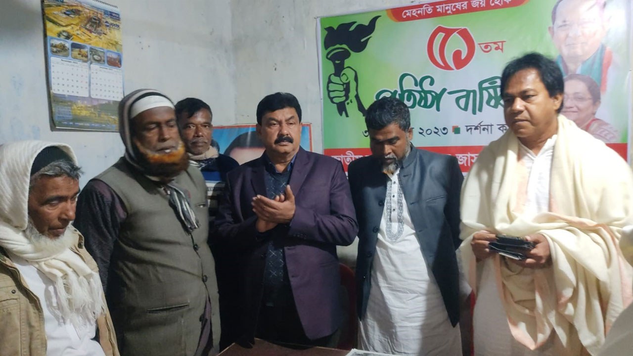 চুয়াডাঙ্গা-২ আসন/ নৌকাকে সমর্থন জানিয়ে সরে দাঁড়ালেন জাসদ প্রার্থী