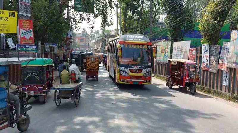 চুয়াডাঙ্গায় অবরোধে যান চলাচল স্বাভাবিক, প্রভাব পড়েনি জনজীবনে